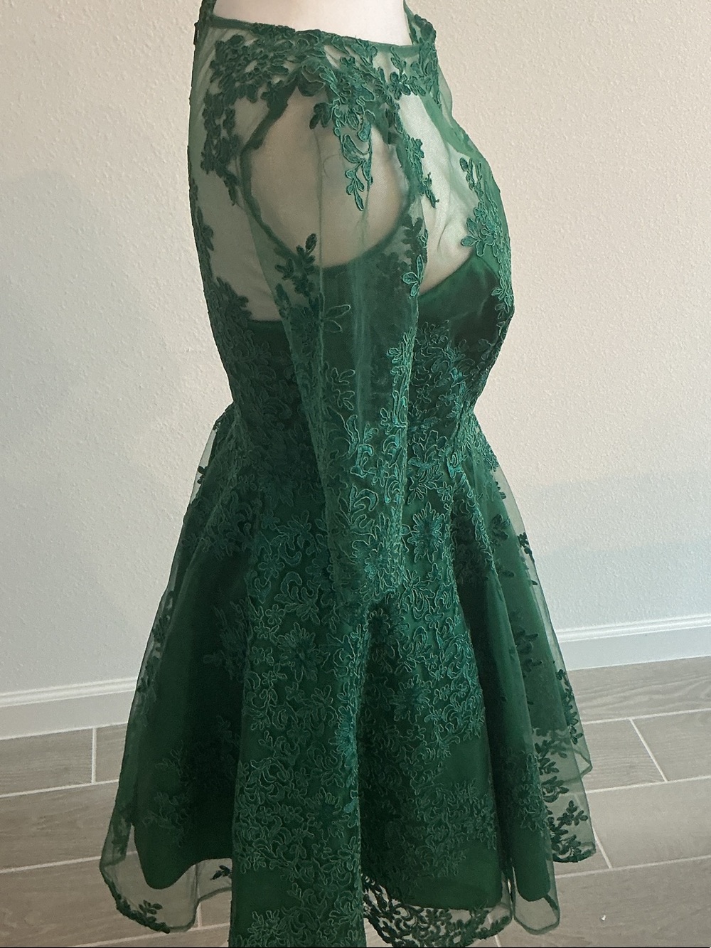 Monique Lhuillier Emerald Green Lace Fit-and-Flare Cocktail Dress Women’s Sz 2 - Picture 5 of 10